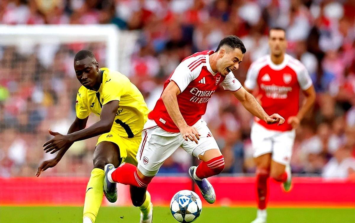 曼联逆转克罗地亚，马丁内利惊艳四座