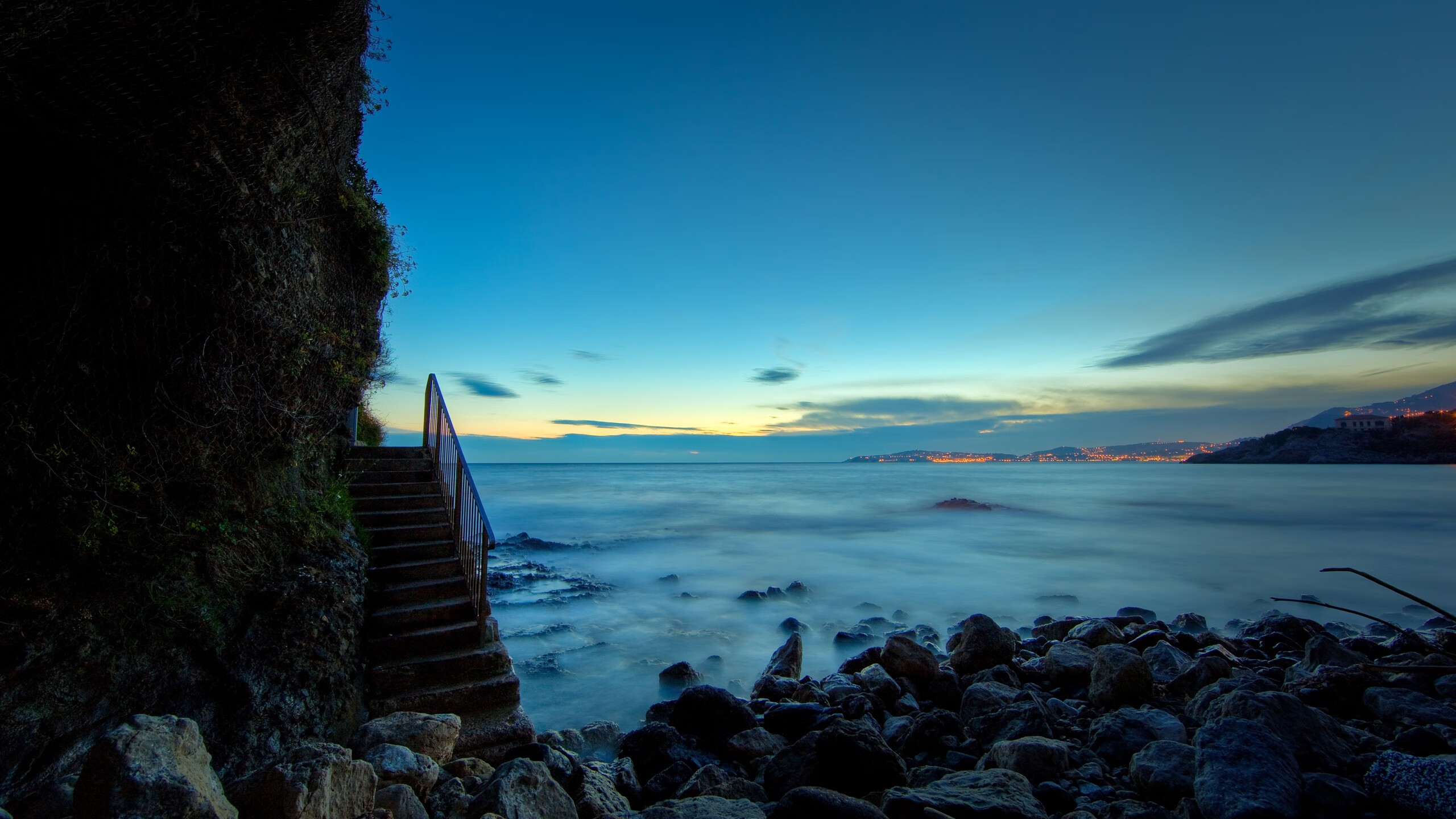 终局落子处，阿克以一己之力颠覆北非足球棋局